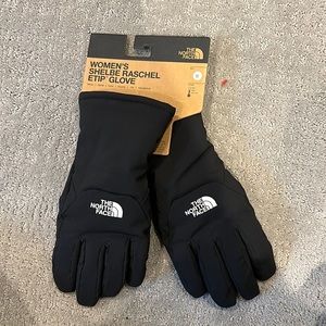 Women’s north face gloves